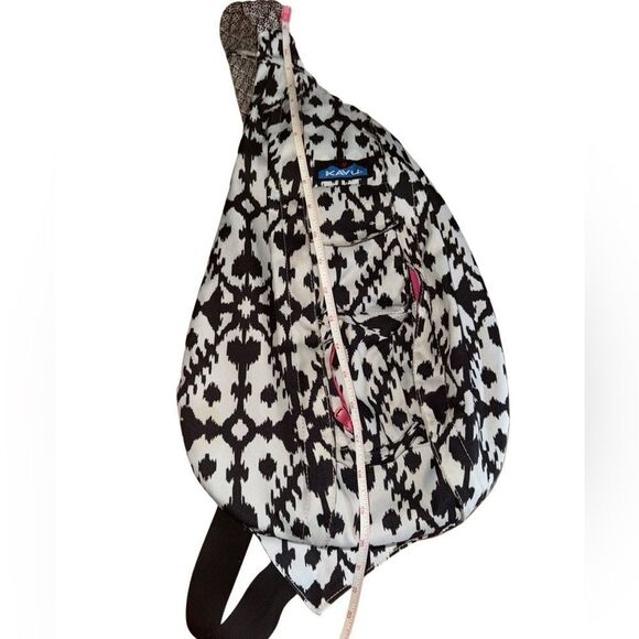 Kavu Rope Sling Multi Pocket Bag - Neon Pink Black & White - Picture 10 of 10